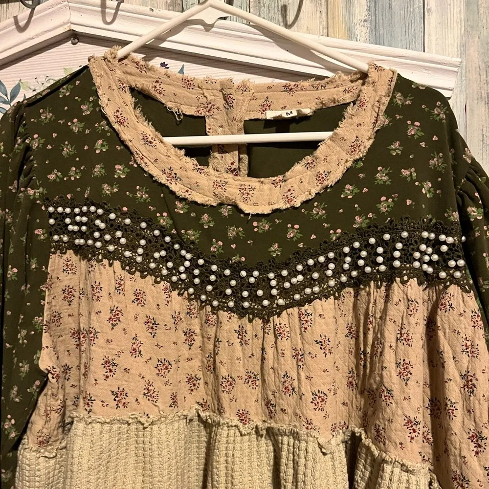 POL L Floral Patchwork Blouse - Brown and Tan Pearl Accents - Picture 5 of 13